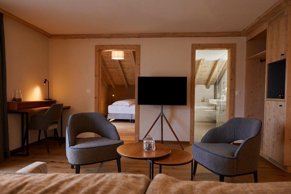 Hotel Alpenland Gstaad Exterior foto